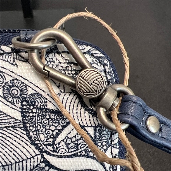 Sakroots | Navy Smart Phone Crossbody/Wallet/Wristlet - Picture 7 of 16